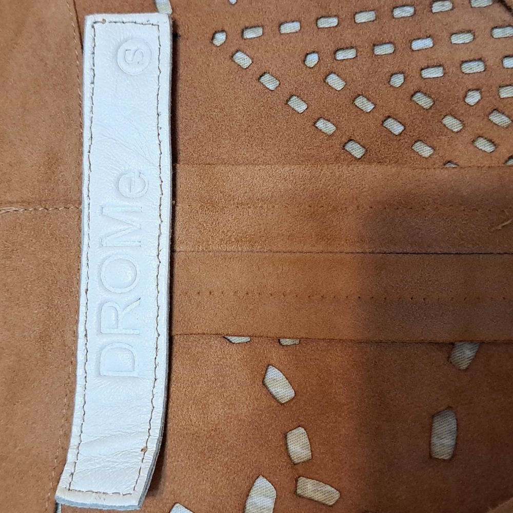 DROMe Suede /Eyelet /Sleeveless Top/Size M - L - Picture 2 of 7